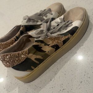Shu Shop Camo Star Sneakers Womens 10 Gold Glitter Distressed Casual Shoes